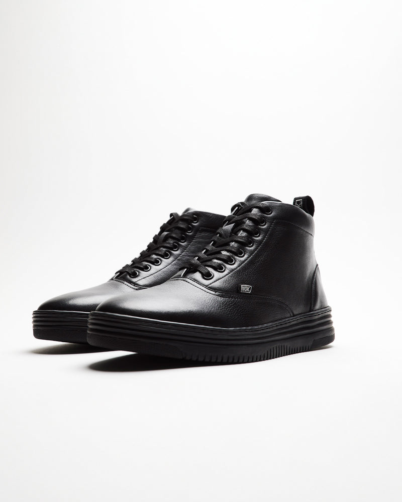 Zapatilla Mid Bracer Negra Hombre V2