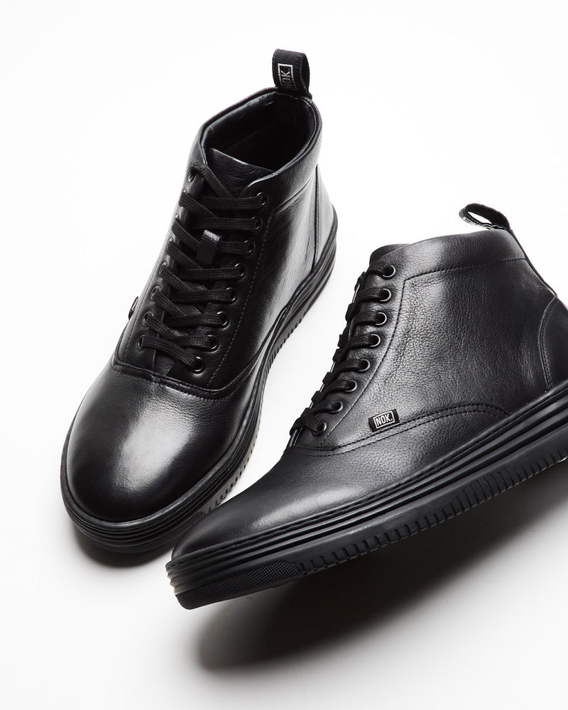 Zapatilla Mid Bracer Negra Hombre V2