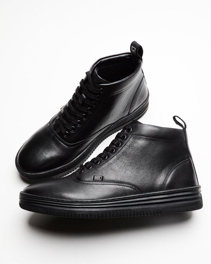 Zapatilla Mid Bracer Negra Hombre V2