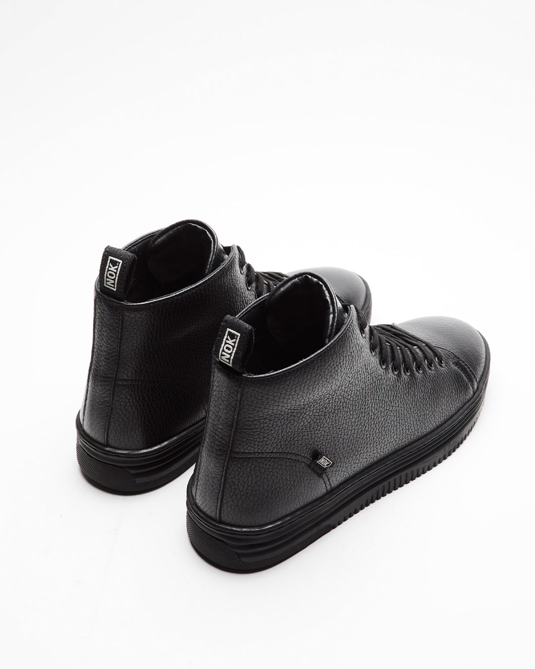 Zapatilla Mid Tiller Negra Hombre V2