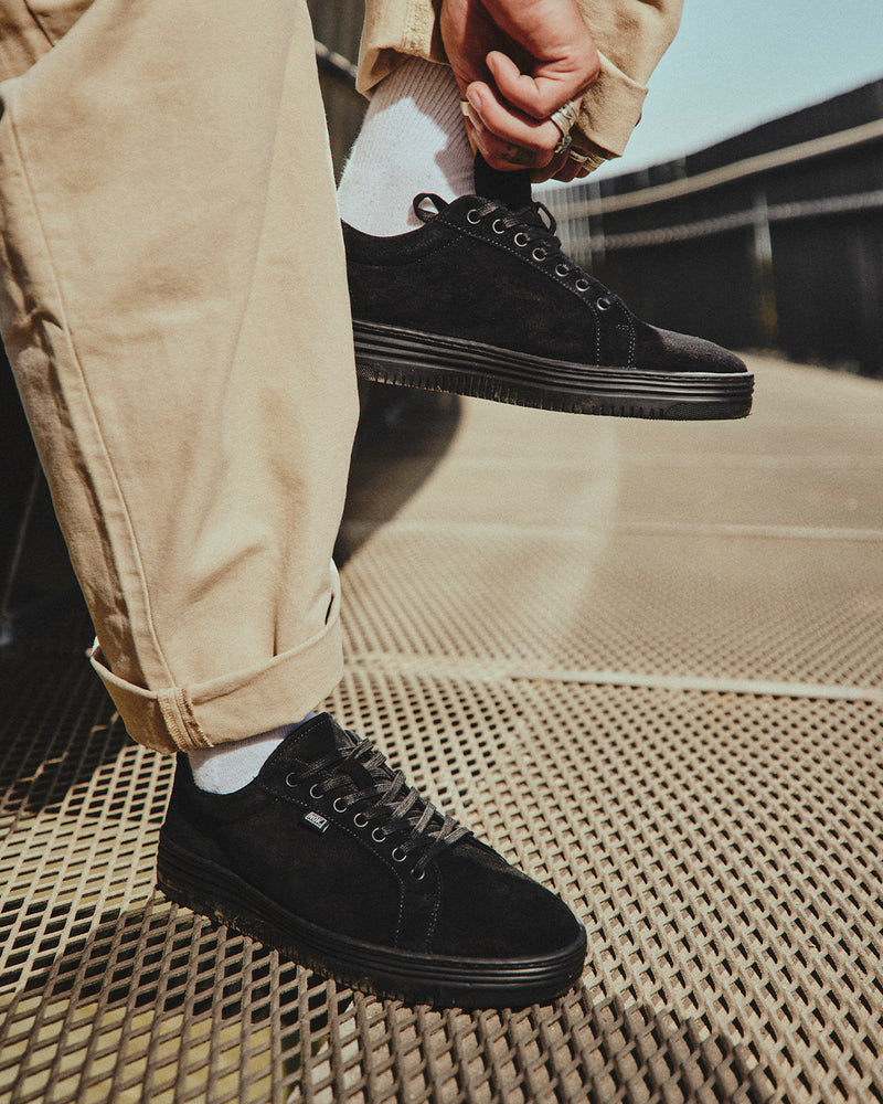 Zapatilla Tiller Negra Suede Hombre V2